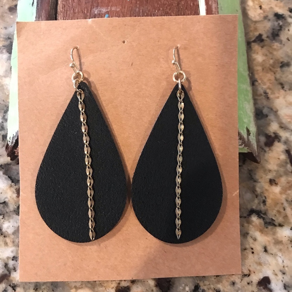 ▪️Leather & Gold Teardrop Earrings